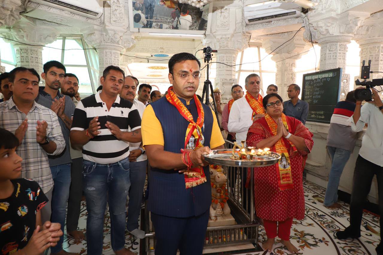 सोमनाथ स्वाभिमान पर्व पर पाली के सोमनाथ मंदिर में आरती का आयोजन